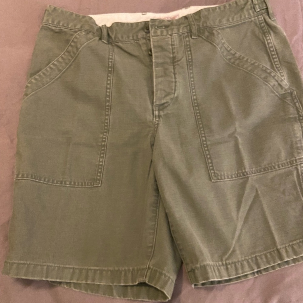 Wallace and Barnes. Sold through J crew. Excellent used condition shorts